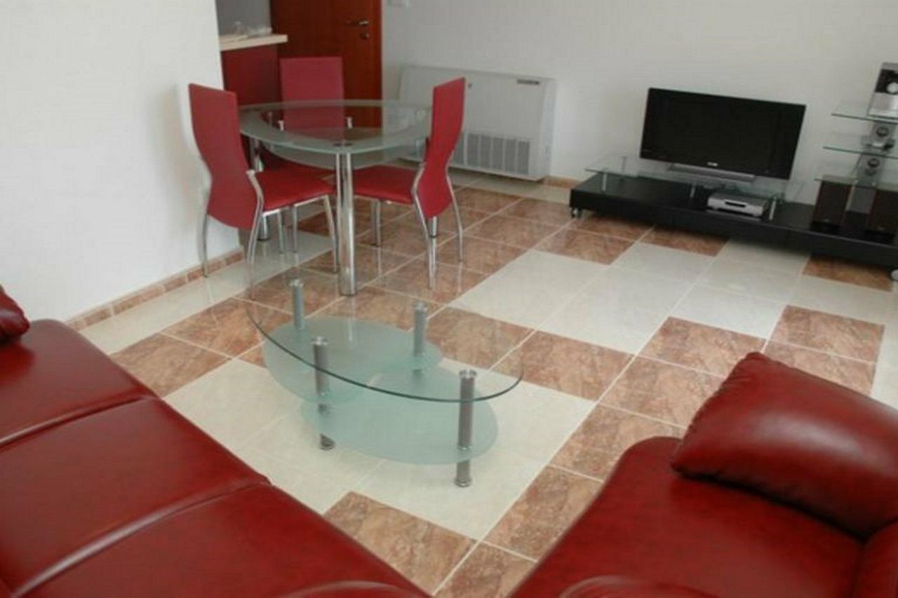 מאקרסקה Apartments Rajcevic מראה חיצוני תמונה